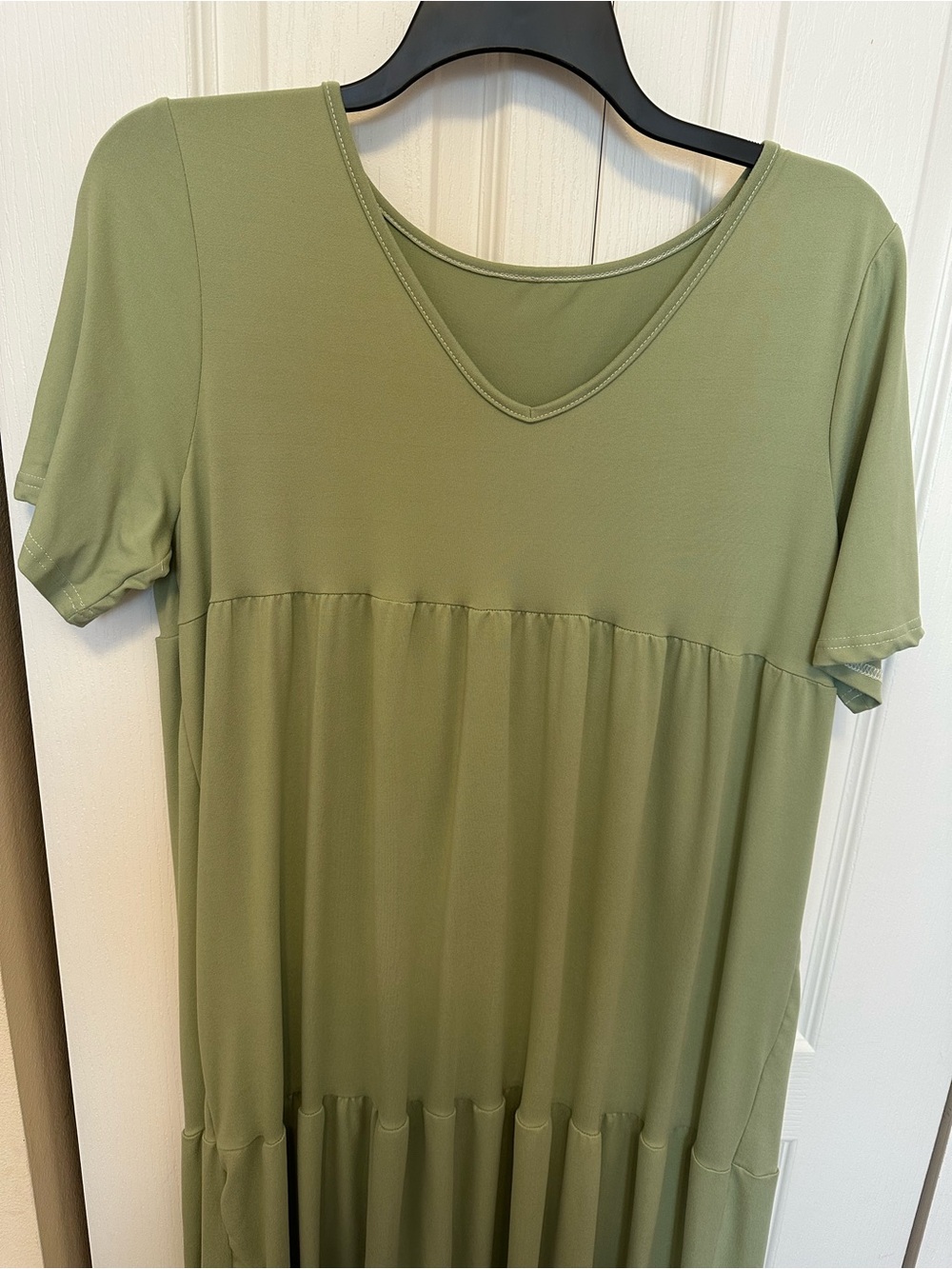 Women's Olive Green V-Neck Short Sleeve Top